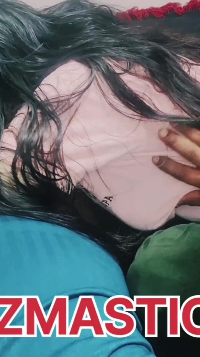 Xyzmastilcing: Bhabhi ji ha succhiato il pene molto bene