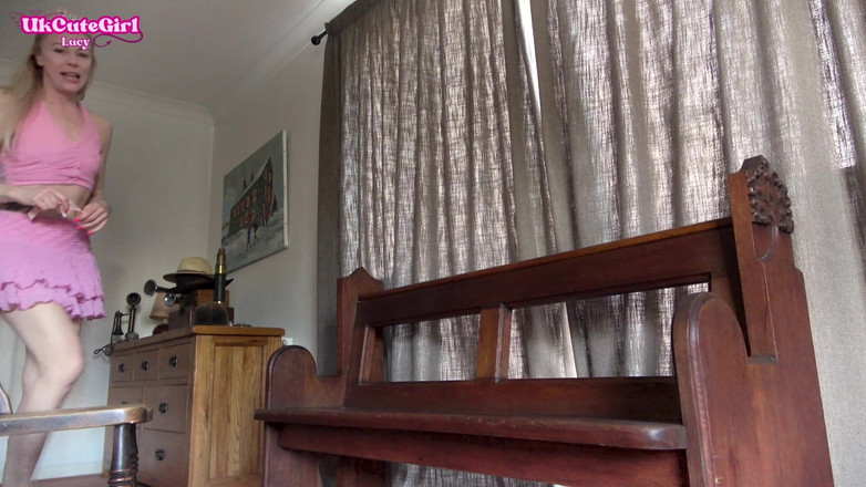 UKCuteGirl Lucy Lauren: Princess vernedert je voor je kleine ontoereikendheid