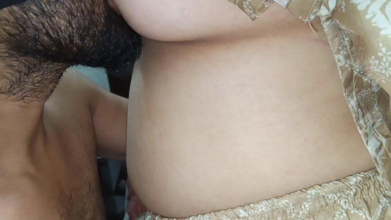 QueenbeautyQB: 인도 시아버지와 며느리 침실 로맨스 더러운 이야기 처음으로 섹스