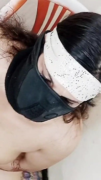 Gadis Webcam Muslim Berhijab Lagi Asik Fisting Memeknya Pakai Mainan Seks Di Pertunjukan Live Webcam