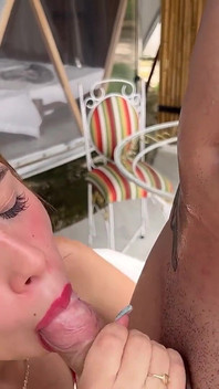 Non provate a indossare un bikini nella jacuzzi, Non è usato, vi farà scopare.