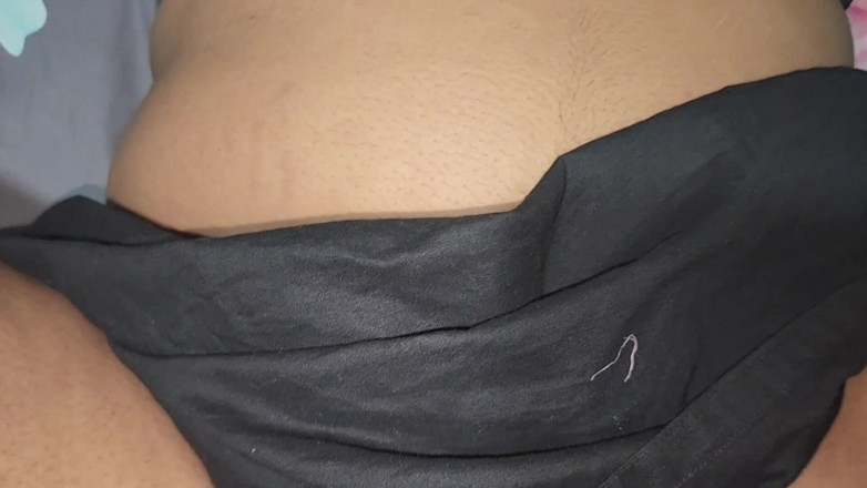 Akhi moni: Moment de bonheur avec ma bhabhi canon et sexy