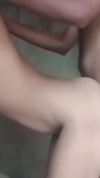 Chamando a cunhada vizinha em casa e deixando-a, foi muito divertido