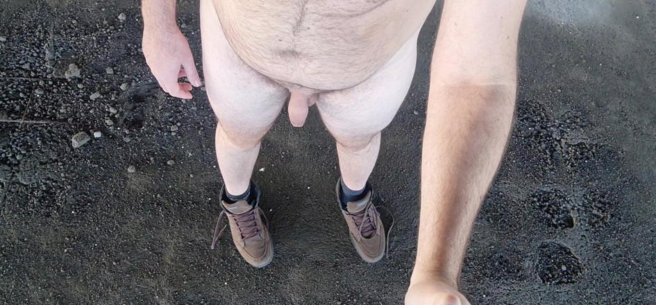 Mirko2589: Walking Naked