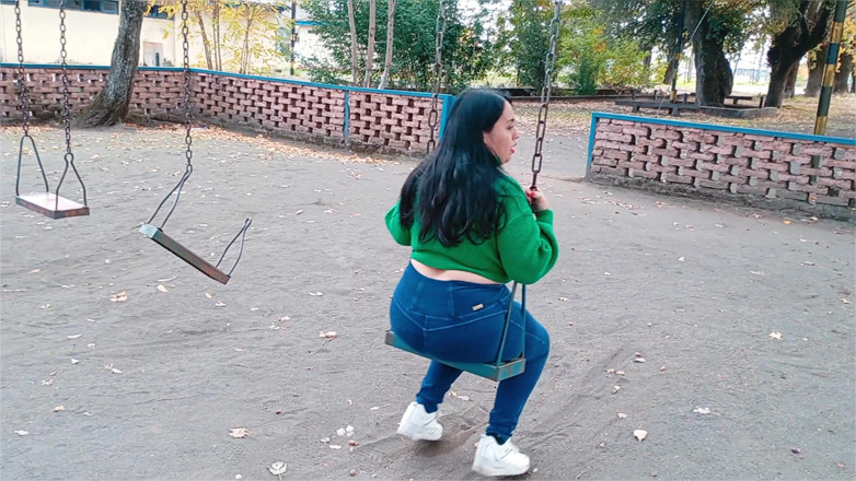 BBW Kelly Mom: Můžeš mi pomoci houpat, zlato? Tlač mě silněji zezadu