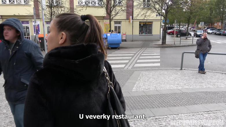 Czech Wife Swap: Чеська дружина обмінюється 4 - частина 3: наймиліша чеська красуня насолоджується жорстким трахом!