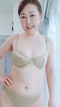 Femme Mature En Lingerie