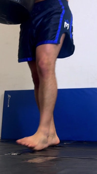 Yalınayak güç