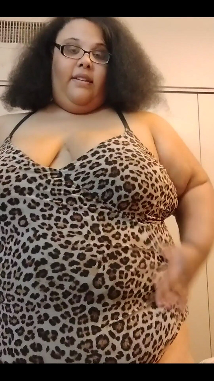Jessica pigslut: Jak se dívám v nových plavkách?