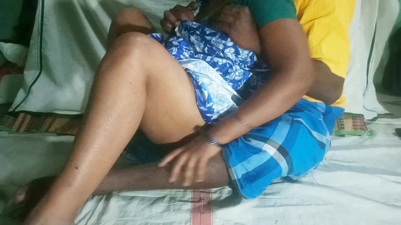 Desi Sathiya: Indiana Indiana la moglie carina e marito si gode un...