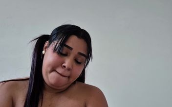 I Record the Neighbor Brunette and Then Fuck Her Until I Make the Cum in Her Ass.