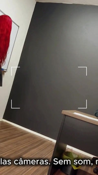 Provocerande sekreterare gör chefen galen och slutar knäböja mellan benen i endast ljudvideo