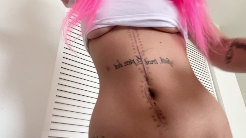 Nali Marie: Cicatriz fetiche ombligo digitación vientre adoración barriga cintura frotando cicatriz...
