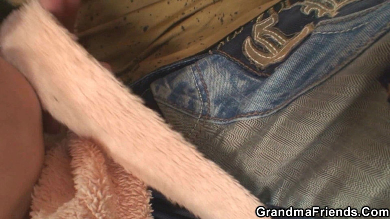 Grandma Friends: Nieoczekiwana wymiana