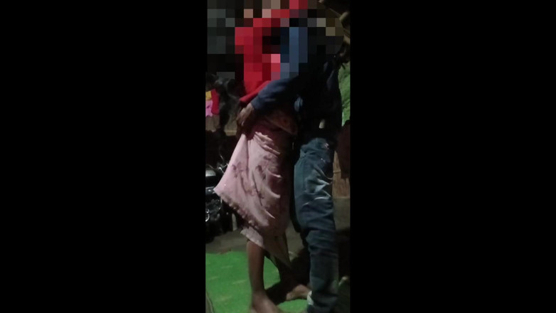 MuzZ-K: Romantik dalam saree penuh dengan ciuman dan kongkek dalam gaya...