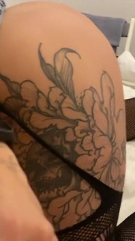 그녀는 새로운 자지를 시험하고 싶었어 1부