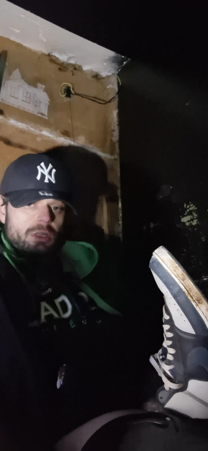 jerkofflover: Mein Mega Unglaublicher Orgasmus in Meinen Nike-schuhen