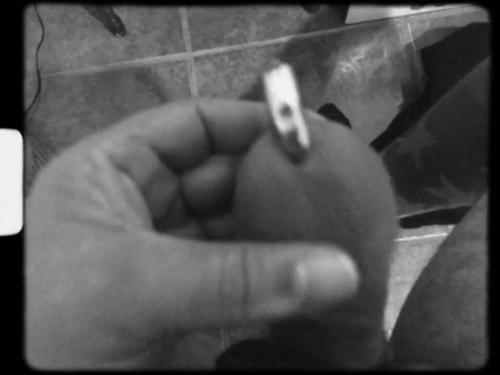 Phillholes: Solo preto e branco
