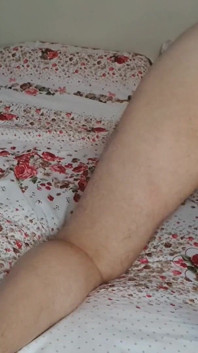 익스트림 장난감 애널 삽입. 거대한 45cm 엉덩이 플러그 후장 파괴로 남편의 엉덩이를 깊게 따먹어