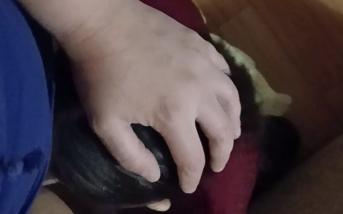 Lesbian-illusion: Я схватила ее за волосы и трахнула в рот