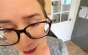 JessieHH: Mommy Fucks Neighbor After His Party