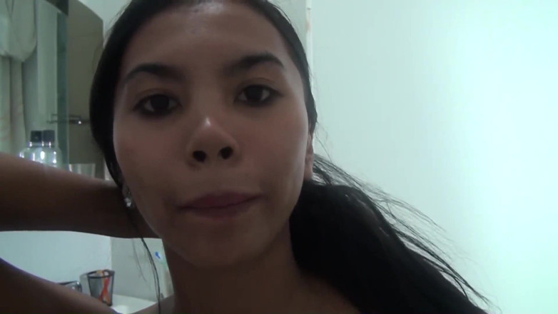 Asian Pussy Vision: Jeden dzień z młodym Azjatą w wakacyjnym kompleksie
