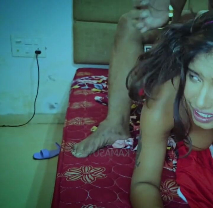 HOTKAMASUTRA: Kalpesh ha scopato tejaswini in 69 pose e succhiato le sue...