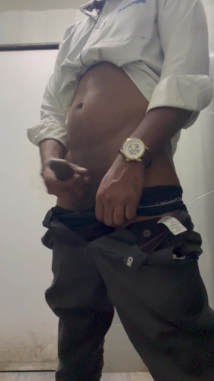 Roha Indian: I Played Handjob