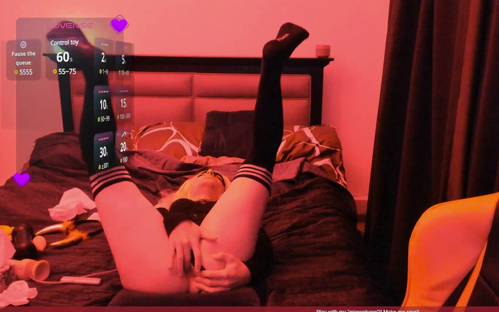 Number F 19: 以传教士体位自慰