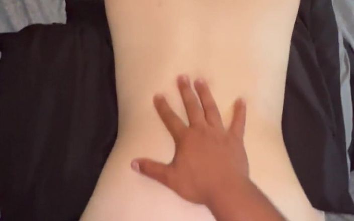 LuluLemons000: Tesão de puta branca chupando e fodendo um estranho