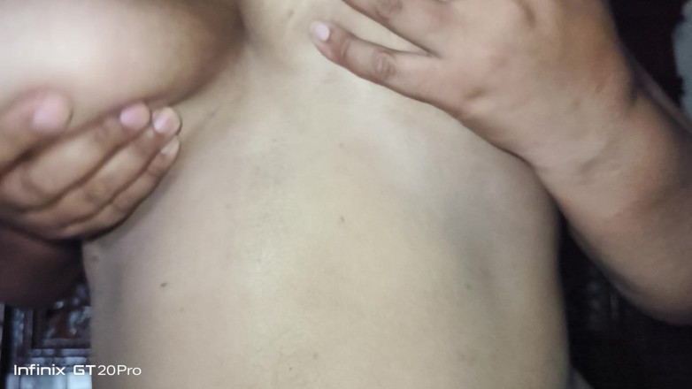 Zarakhan887: Vášnivý okamžik manžela manželky v ložnici