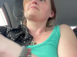 MistressWriggler: Getting Topless in the Passenger Seat Cos It Was Freezing...