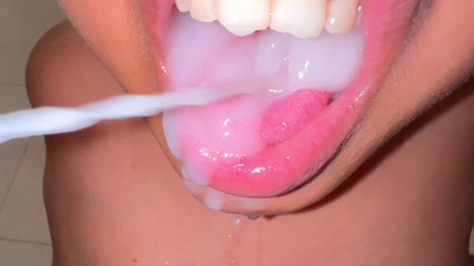 Aria Mia: Jab satuli beta ko lund chosta tab Usake munery daal...