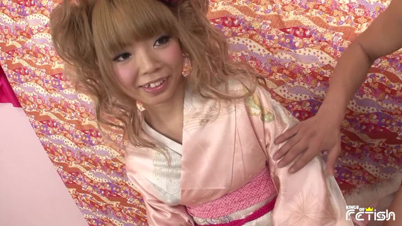 Pure Japanese adult video ( JAV): Remaja Jepun dipuaskan pepek berbulunya oleh dua lelaki miang dengan...