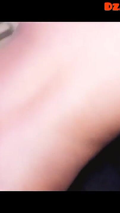 Strip Tease Fingering (Dzaddy long strokes)
