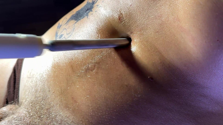 Navel fans: Borrad av en knullmaskin