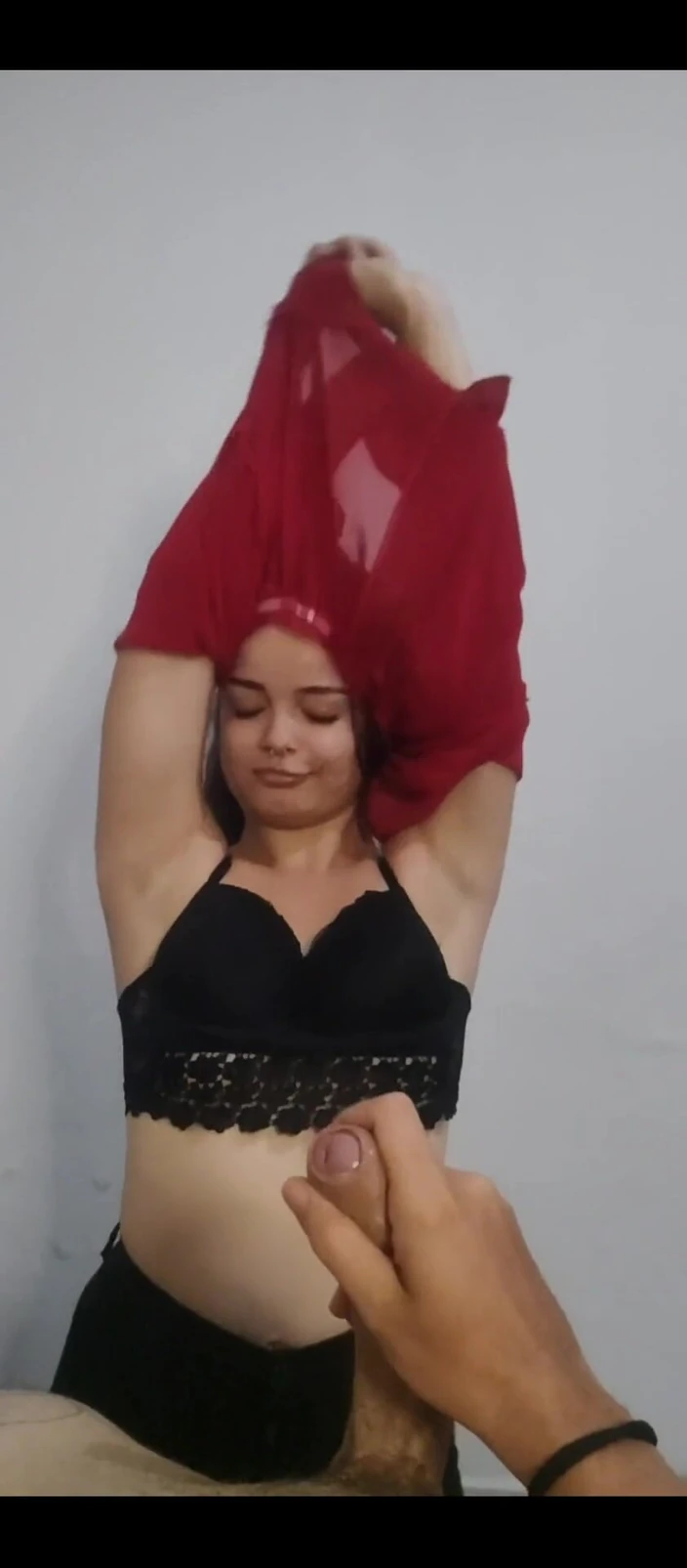 Debora Mendes: 복종하는 여친의 역할 재생