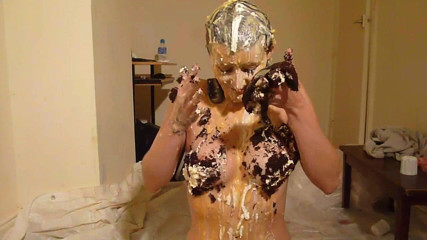 Gunked up girls: Jess pied