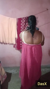 Saree Drop Solo Sfw
