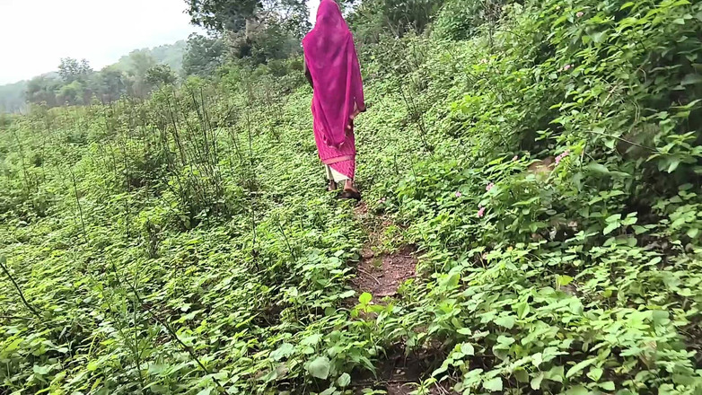 Poonambhabhi village: Îmi fut soția în junglă