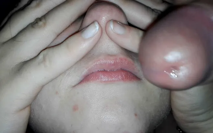 Sekretny666: Cum on Her Lips
