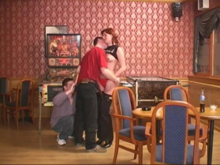 Absolute BDSM films - The original: Gros trio anal bisexuel
