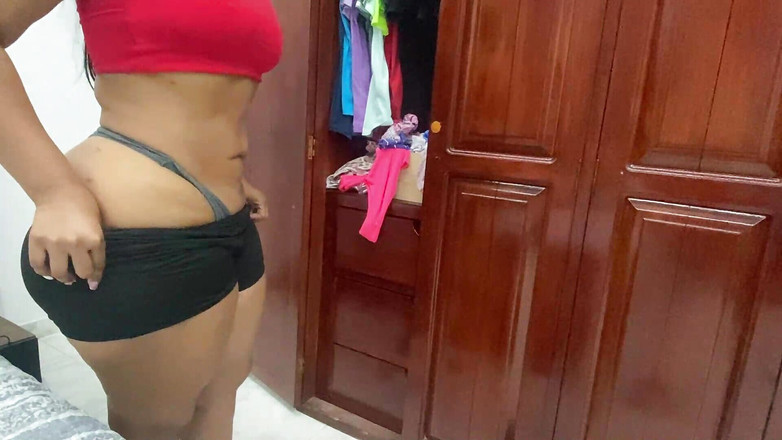 Katrina4deluxe: Camera Records Raised in Lycra Tight Cameltoe