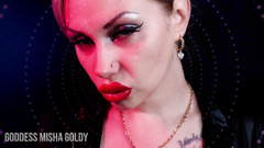 Goddess Misha Goldy: Kdo to ovládá: Vy nebo Moje červené rty?