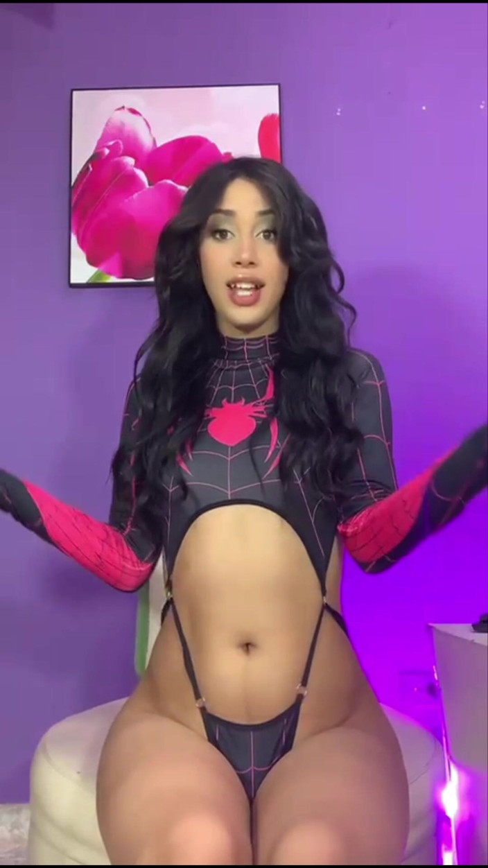 Valentina Horny: Dildo besar dalam anal 23 tahun [ trans ] - aksi solo ts yang...