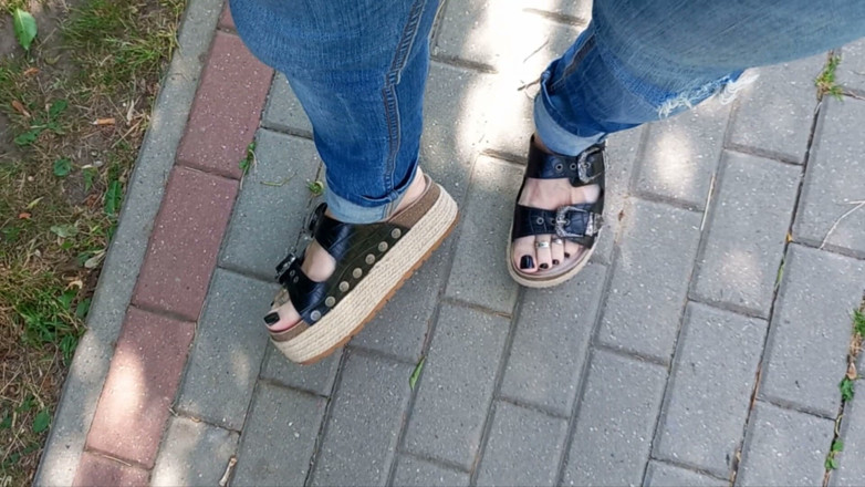 Heelex: Sexy platform sandals