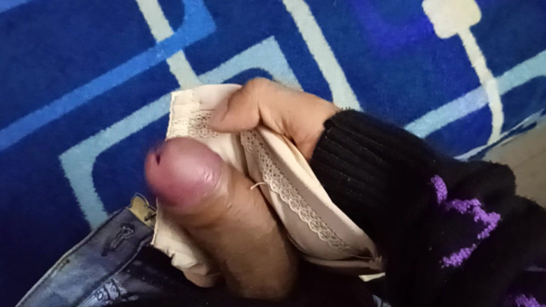 cry_santos: Melancap dalam seluar dalam jiran saya