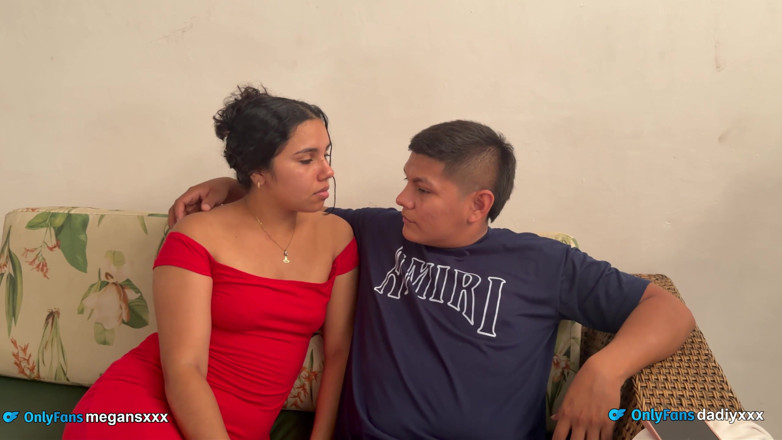 MeGanSxx: Evin oturma odasında silahlanmıştı, ne güzel bir seviştikleri vardı.
