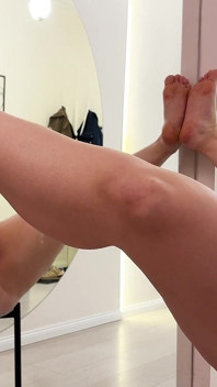 Sometimes I Like to Watch Myself When I Rub and Finger My Pussy