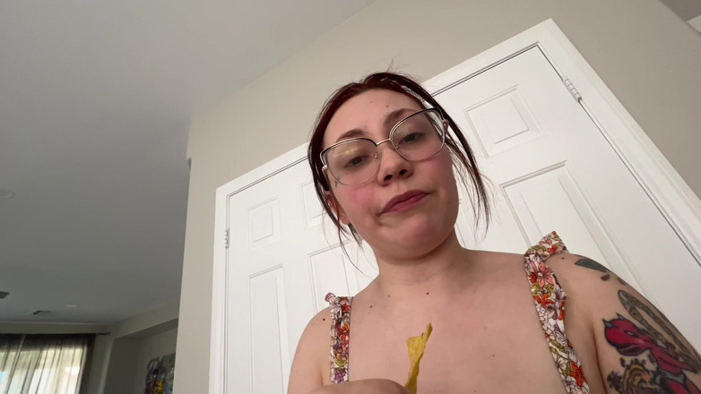 Lenna Lux: Моя закуска, що скорочується